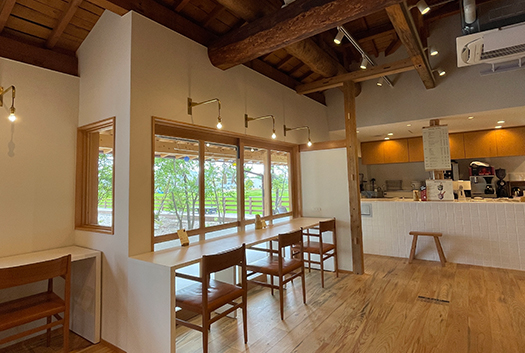 ベーカリー & カフェ「パンと庭」